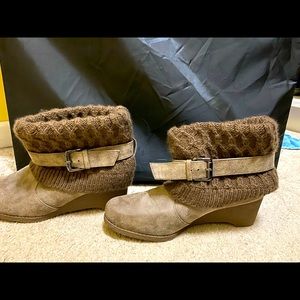 New brown short boots